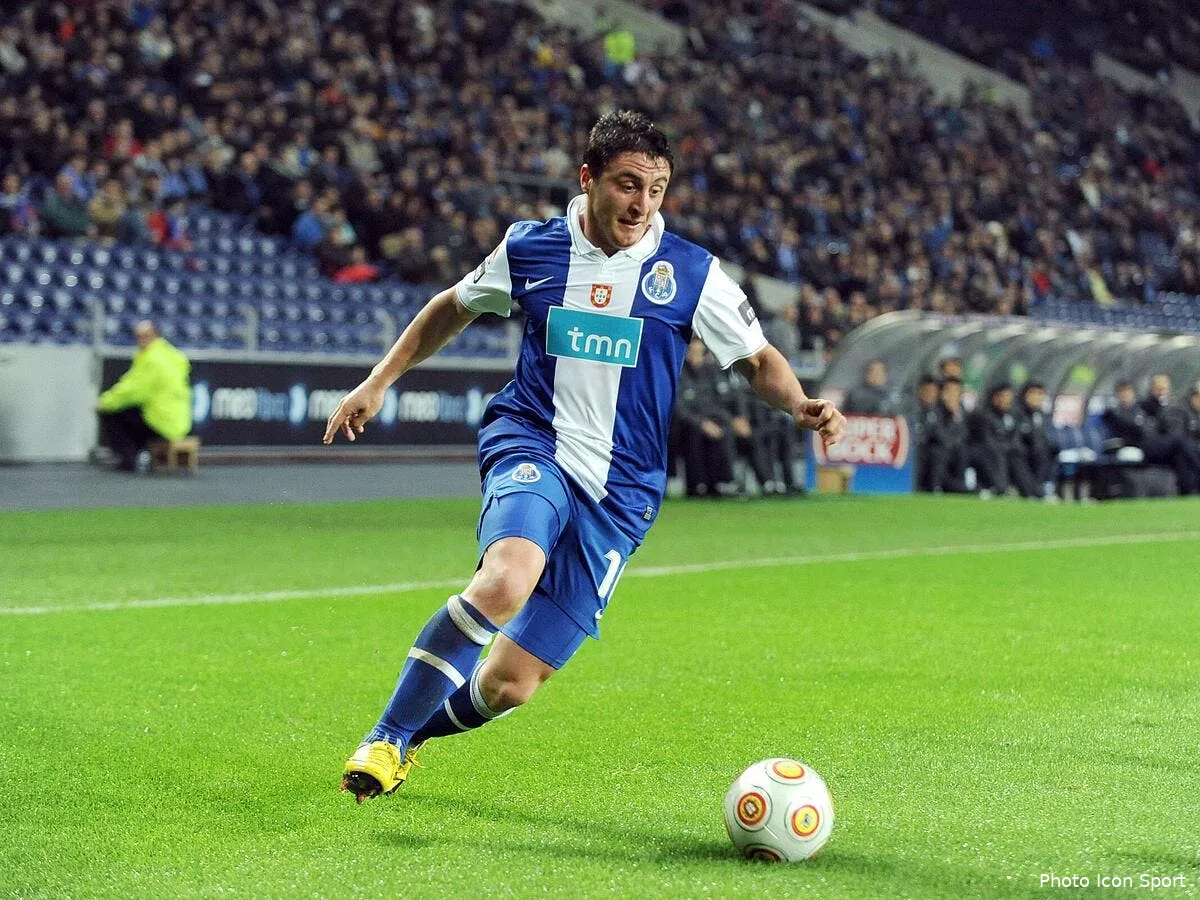 l ol pense a cristian rodriguez pour remplacer bastos iconsport rib 160110 10 0119880