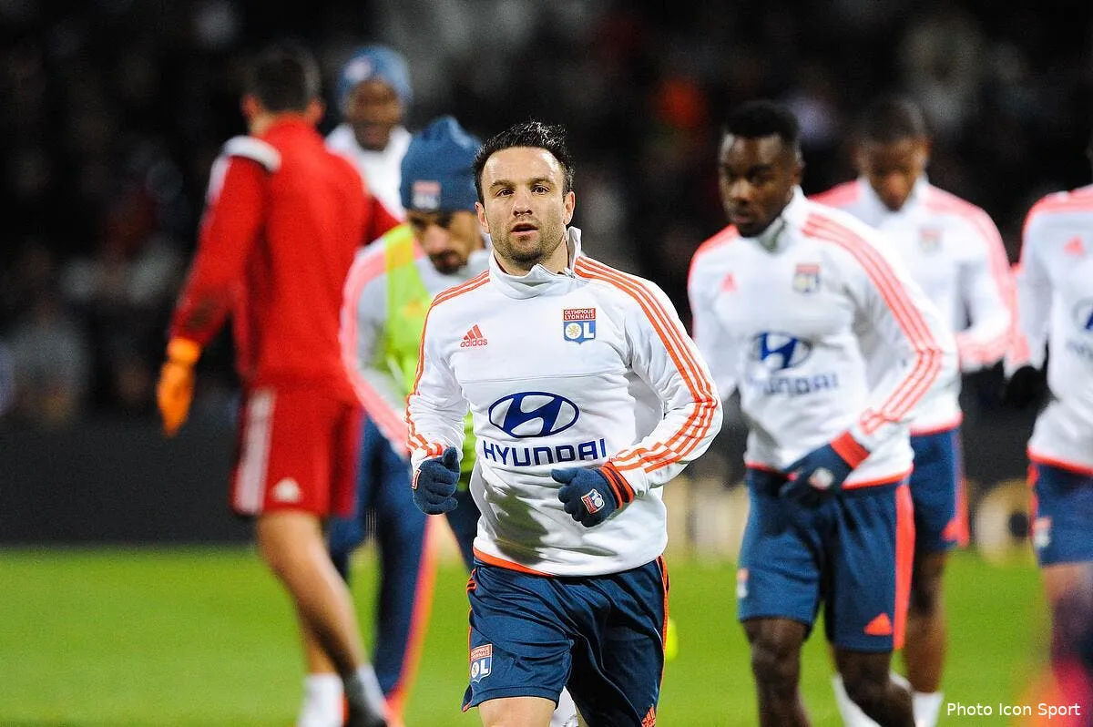 l ol pourrait faire souffler valbuena contre nantes iconsport jpt 271115 08 23126757