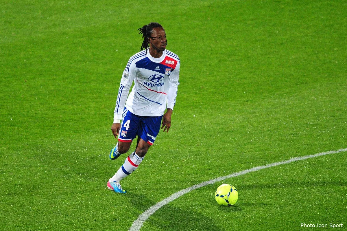 l ol pourrait vendre un nouveau defenseur central iconsport jpt 310313 05 7259693