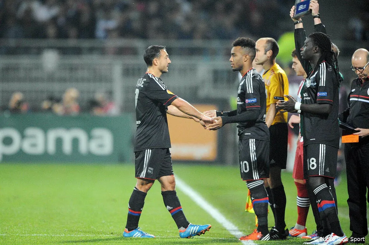 l ol pousse un grand ouf pour lacazette et malbranque iconsport jpt 251012 74 11352885