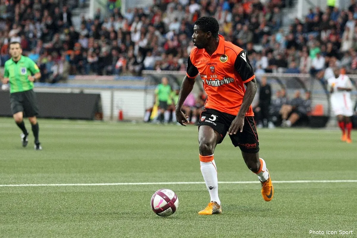 l ol prend ses marques pour ecuele manga iconsport trv 270811 871 0329294