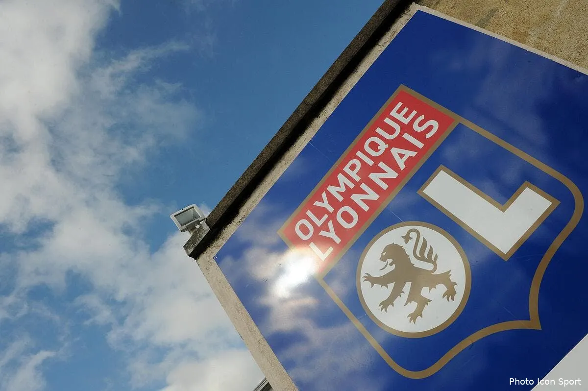 l ol recrute un profil a la adebayor de 16 ans iconsport jpt 251010 04 1497219