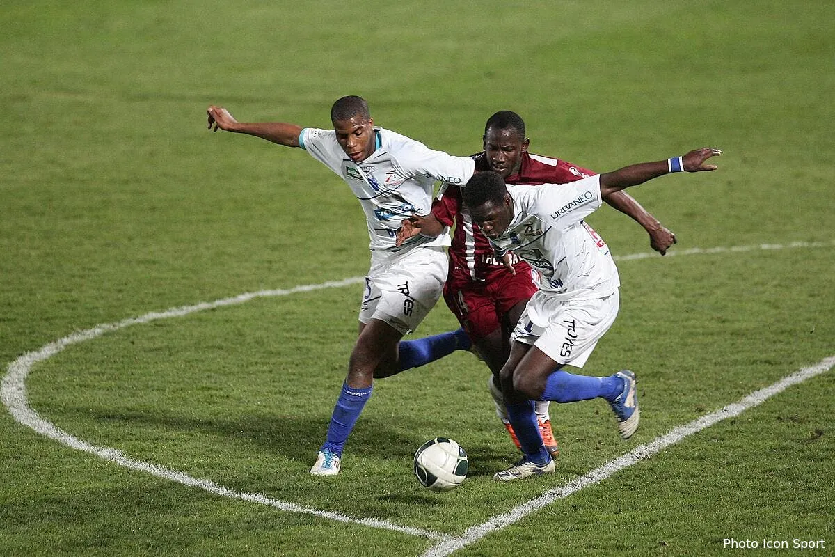 l ol regarde un duo de troyes pour se renforcer au mercato iconsport mrv 160312 44 0236307