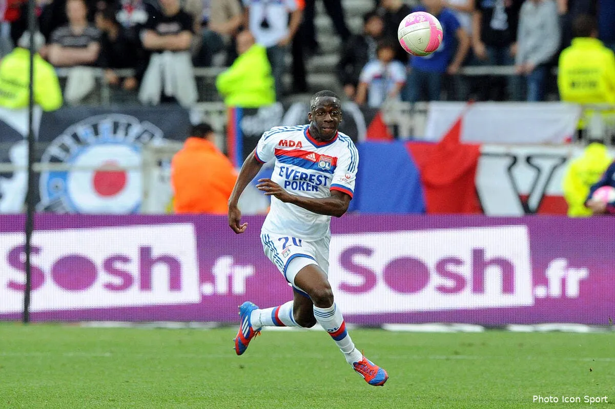 l ol regarde vers l angleterre pour cissokho iconsport jpt 060512 09 10336489