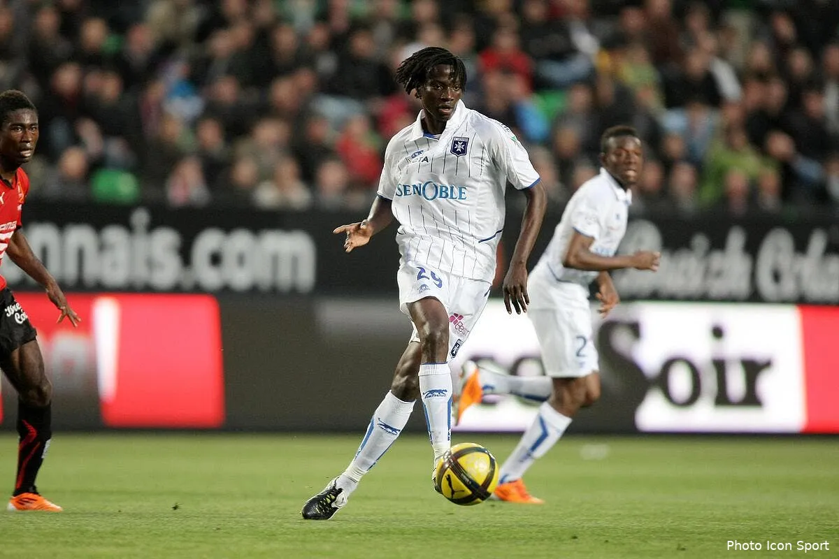 l ol reste une reference a auxerre iconsport ico 020411 05 3819201