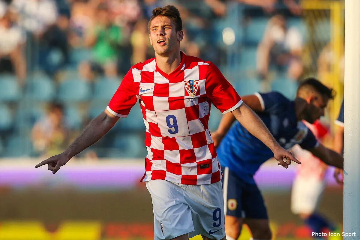 l ol reve d un coup fumant avec un buteur croate iconsport pxl 070615 09 07129191