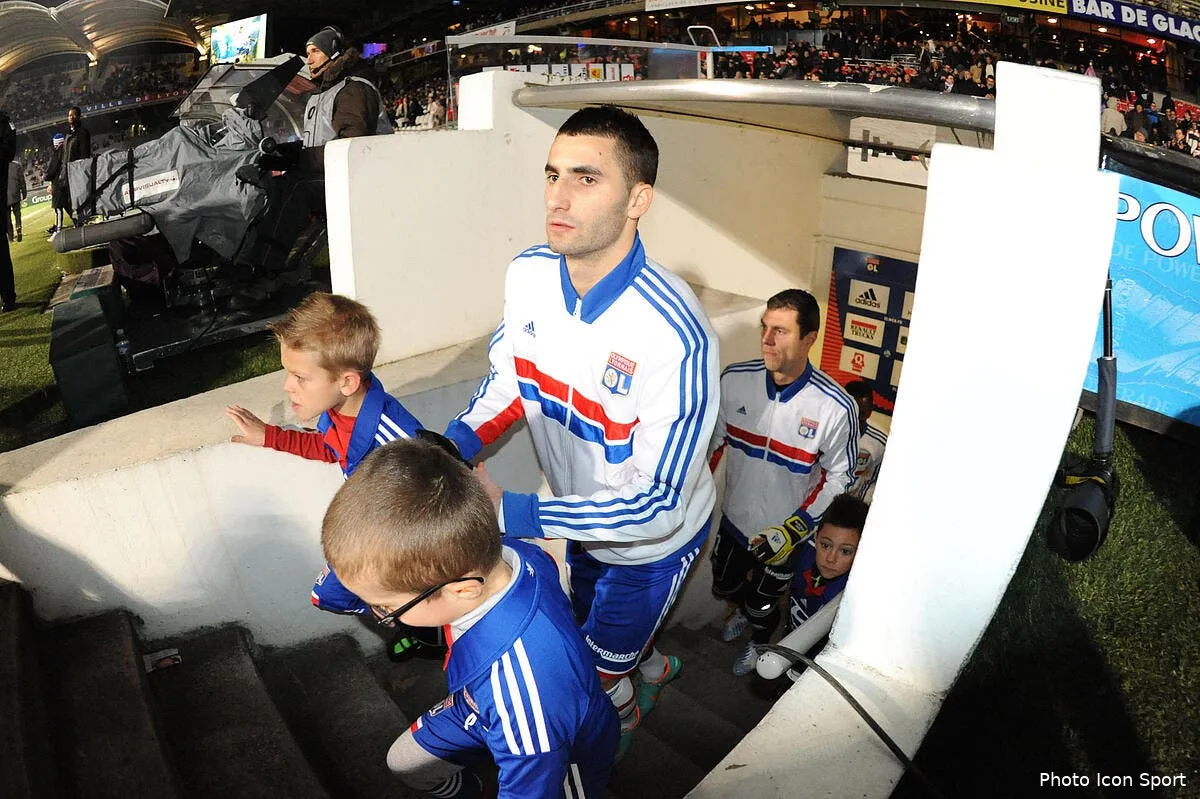 l ol s ennuie a mort de la ligue des champions avoue gonalons iconsport jpt 180113 91 3051897