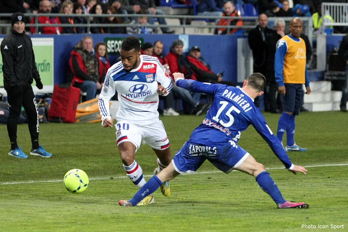 l ol s est peut etre vu trop beau reconnait lacazette iconsport mae 160313 66 6753343