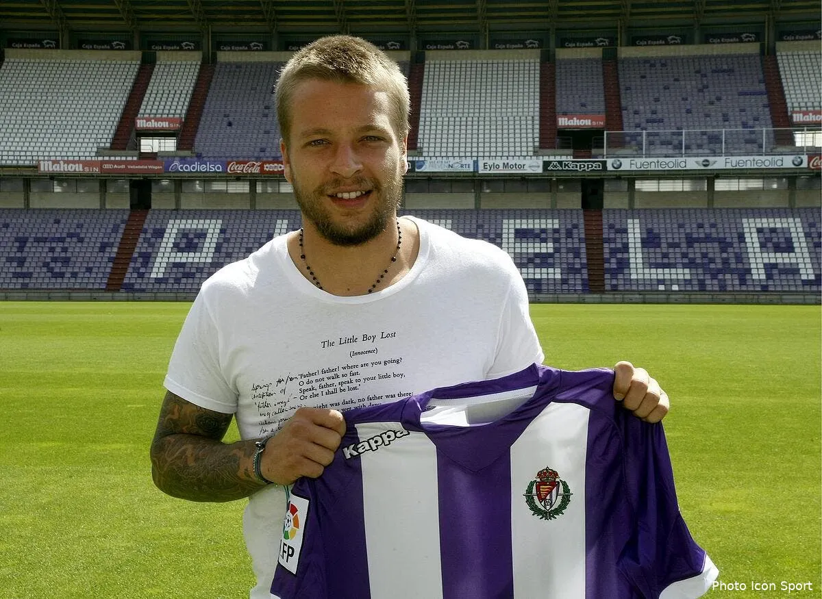 l ol se renseigne pour un milieu offensif au mercato iconsport mar 280712 42 0869379