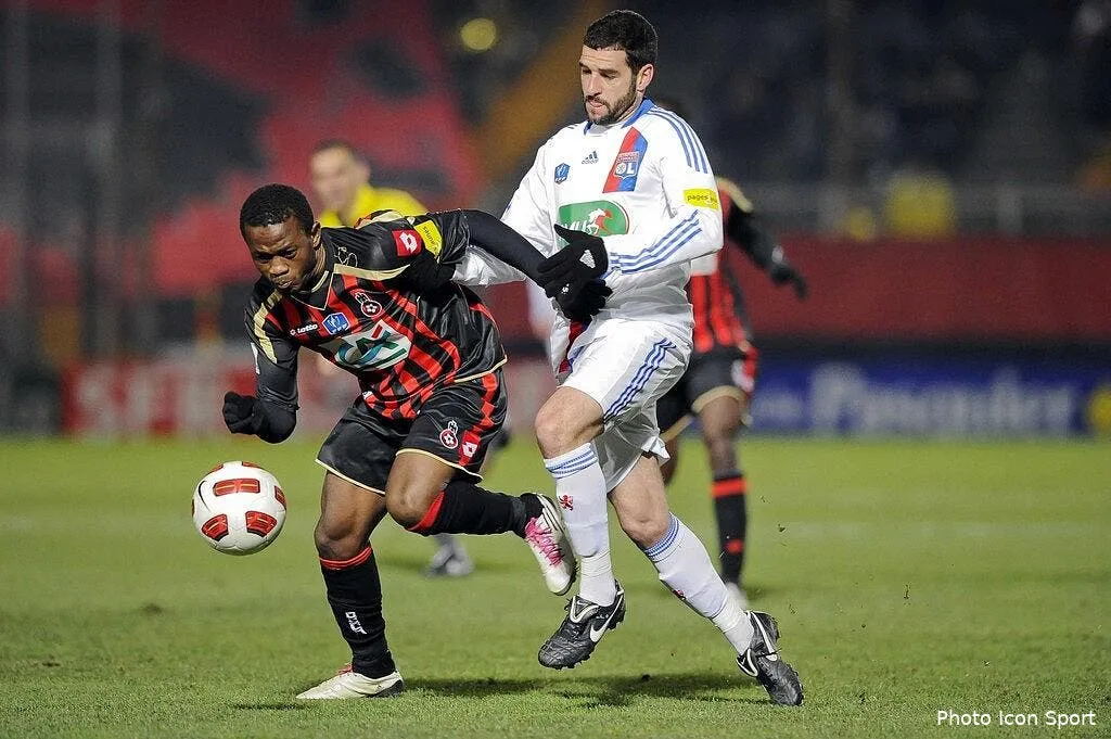 l ol un epouvantail qui fait encore un peu peur 69585 17557