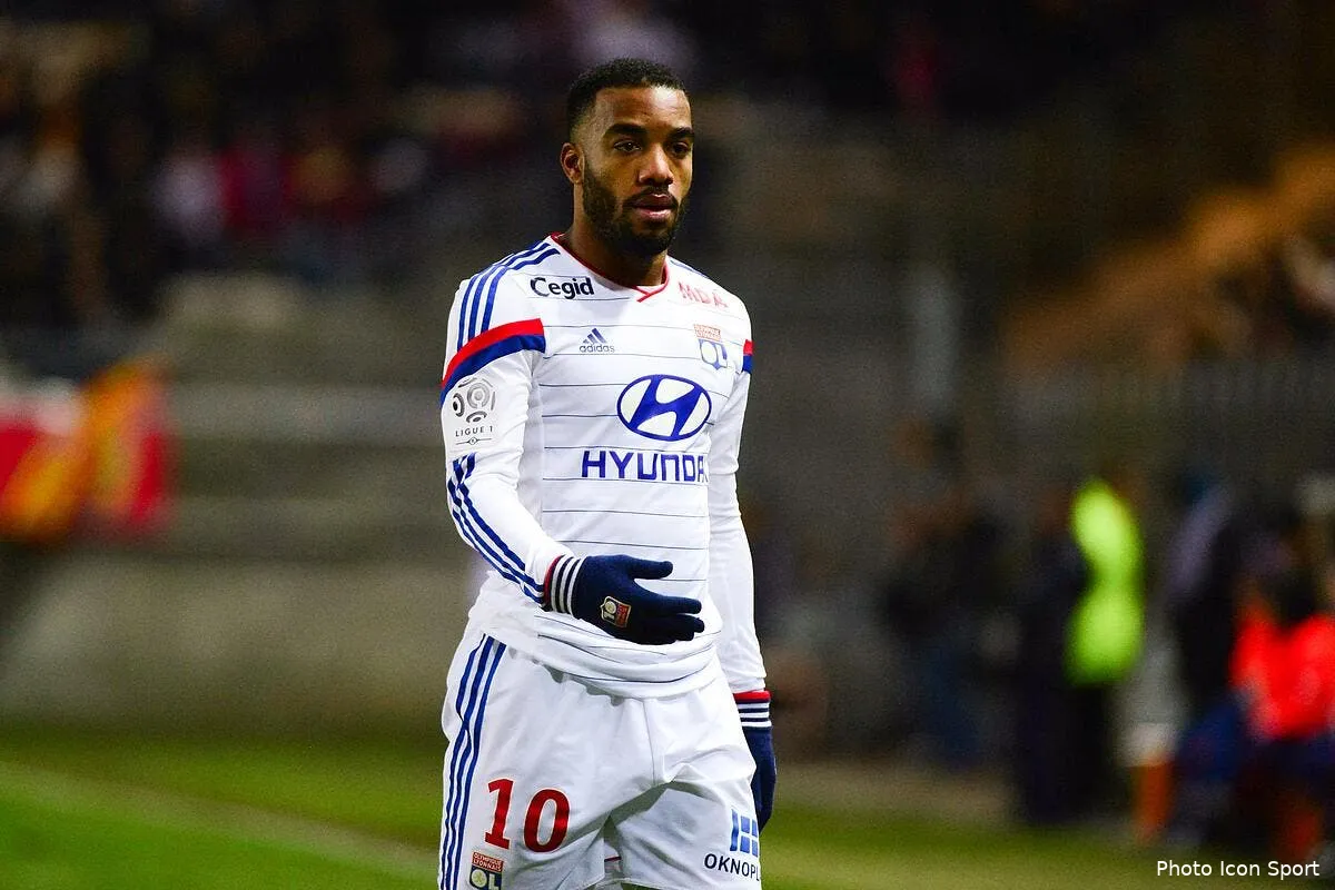 l ol va bien s en sortir sans lacazette assure di meco iconsport win 170115 08 49102735
