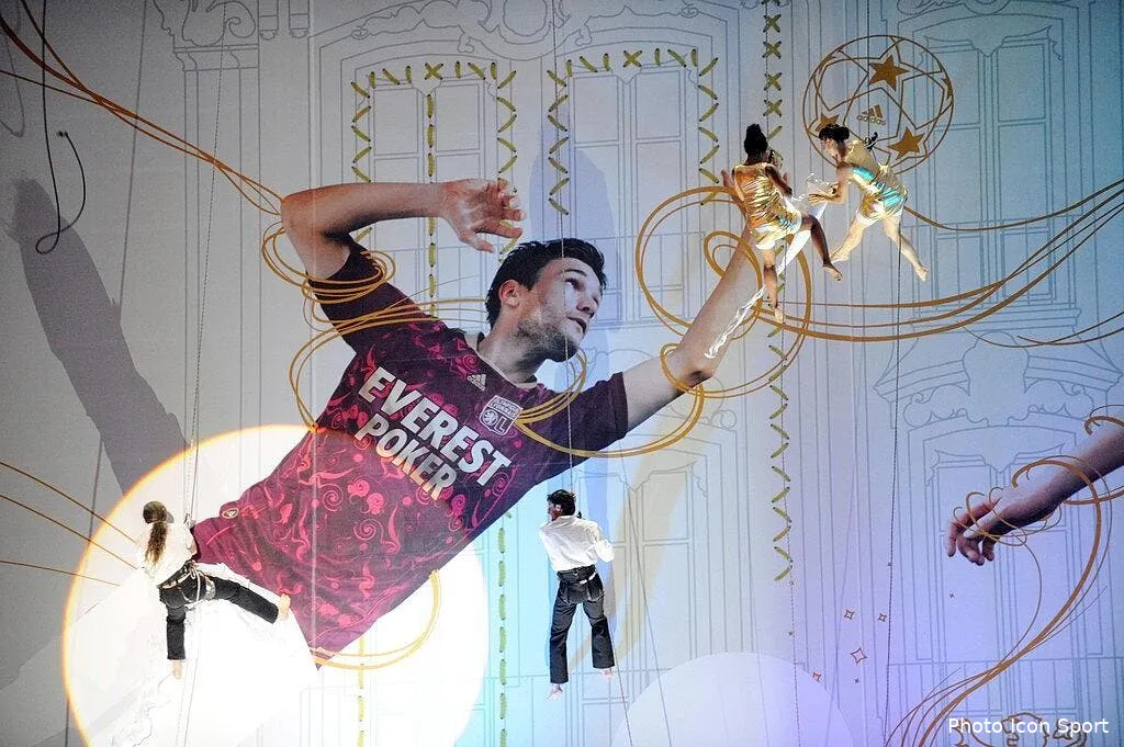 l ol va se mettre au rose pour son nouveau maillot 69373 17376