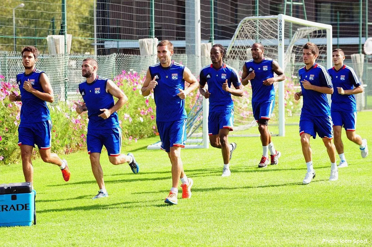 l ol veut regler rapidement les cas lisandro et reveillere iconsport jpt 090812 001 0358167