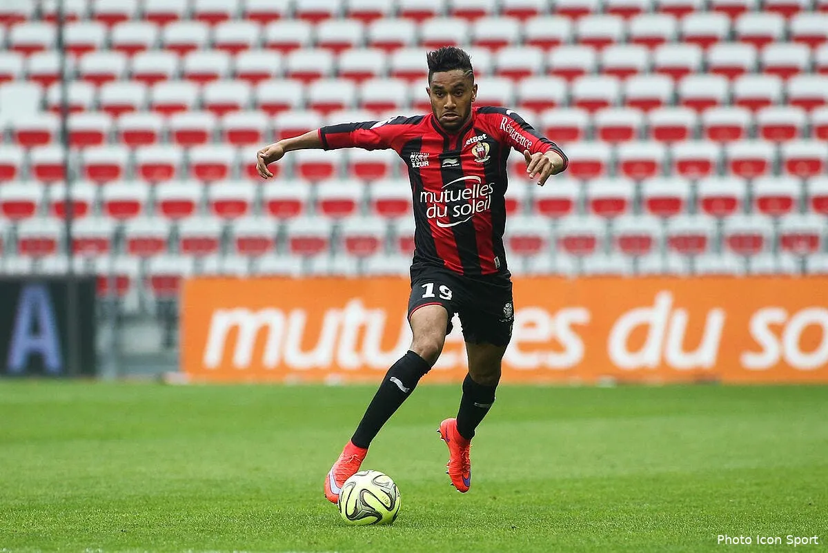 l ol veut toujours un arriere gauche mais ca ne sera pas donne iconsport hao 180415 08 49112961