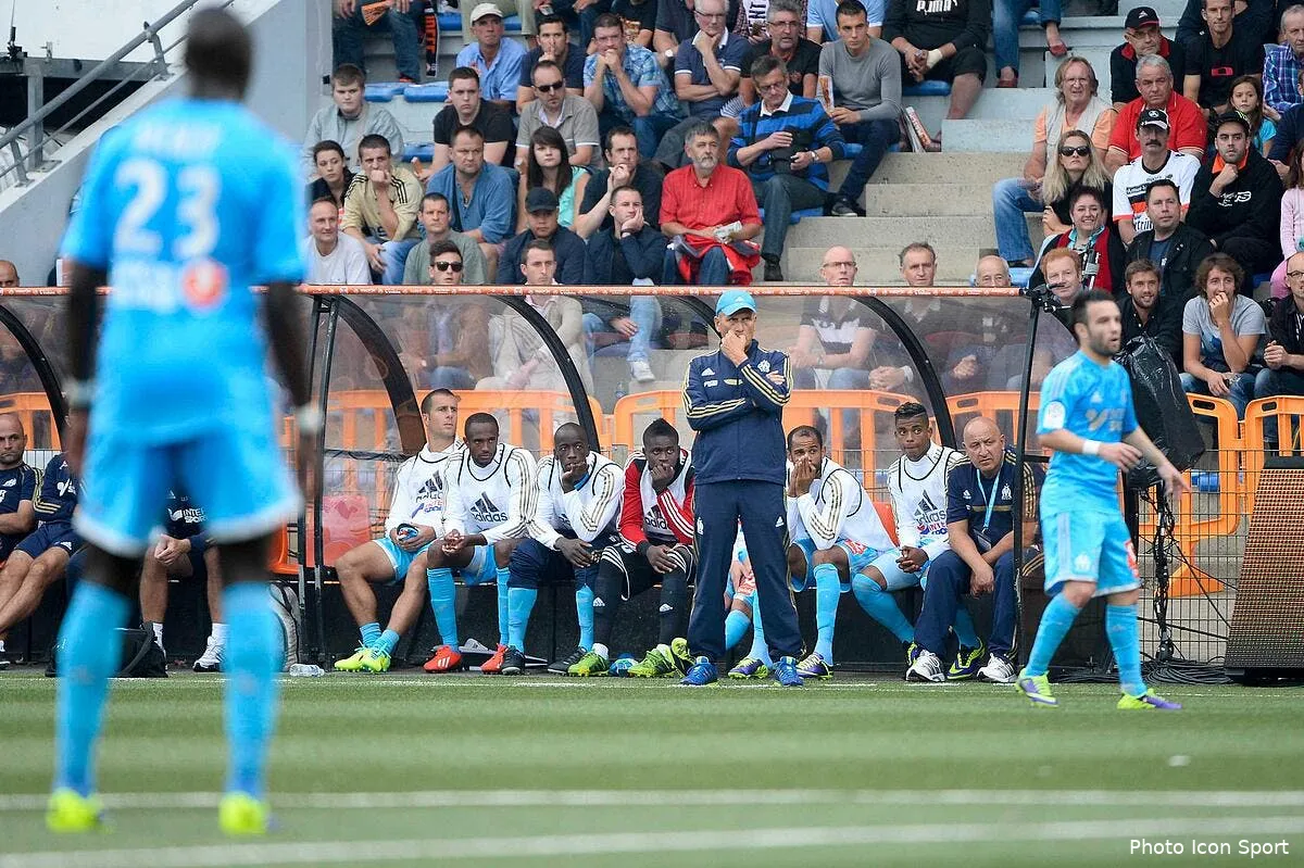 l om a fait une bonne sieste s amuse elie baup iconsport por 280913 02 0466567