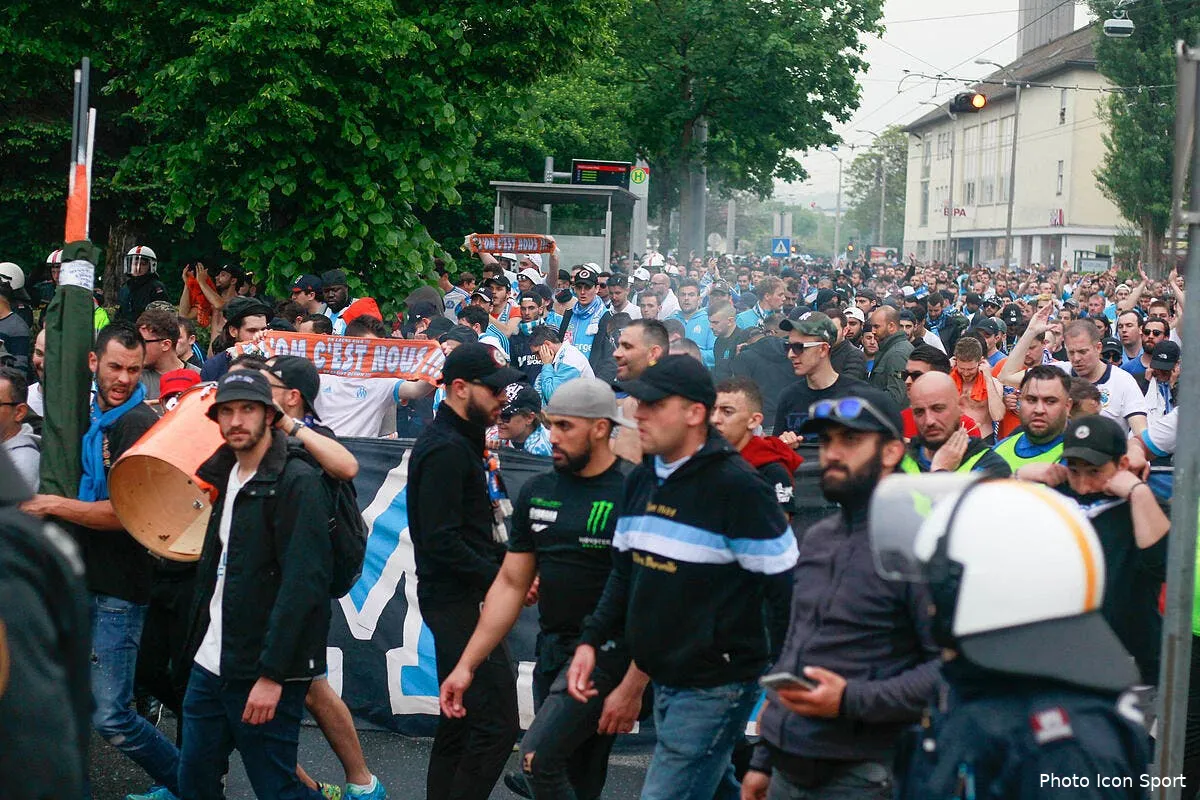 l om a lyon des policiers en masse mais pas d interdiction iconsport icon fid 030518 01 03217815