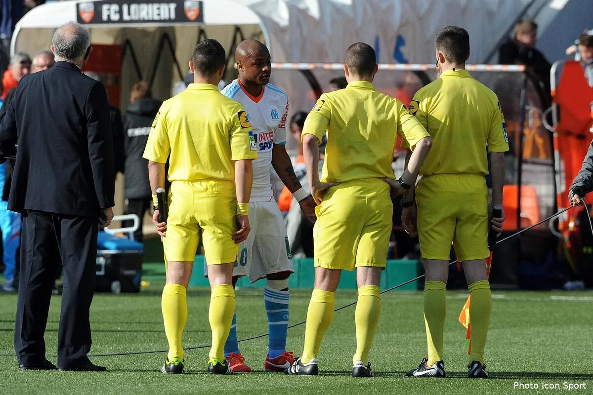 l om accuse l arbitre de s etre rate serieusement a lorient iconsport pet 270413 88 0155741