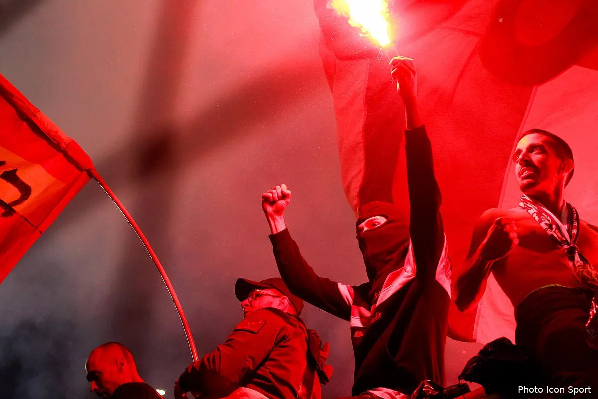 l om chez aulas pierre menes parle aux supporters les moins malins iconsport icon fid 030518 80 80217767