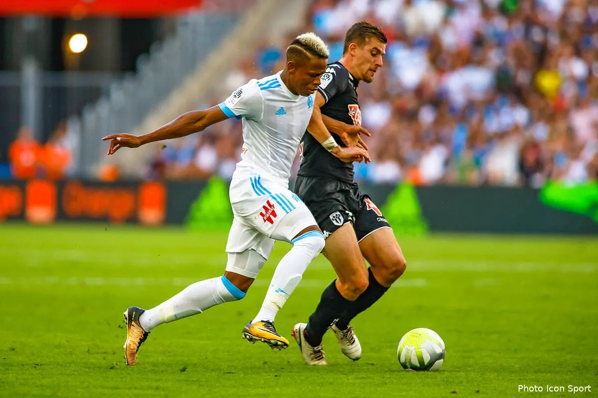 l om commence a tirer la langue cr om angers190255