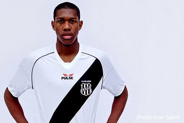 l om confirme l arrivee d alef dos santos saldanha 7966990241