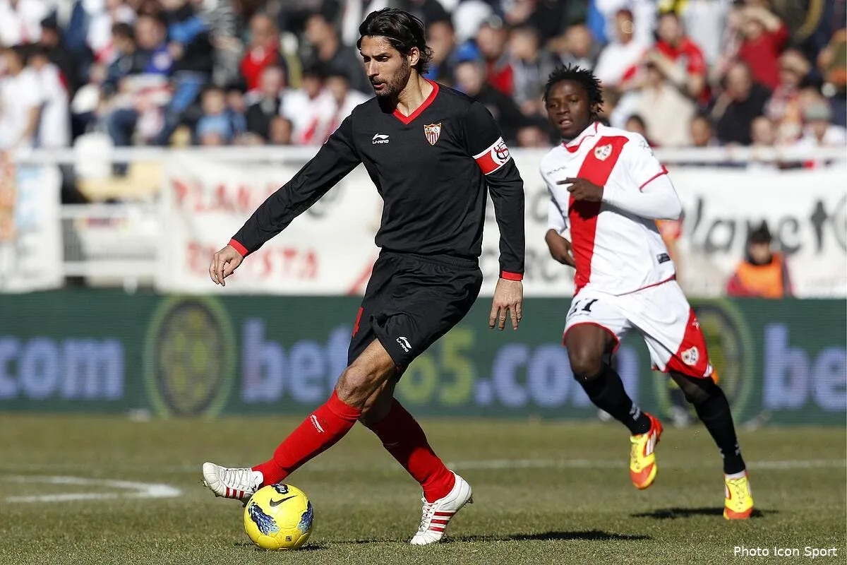 l om deja branche sur escude pour le mercato estival iconsport alf 080112 05 1930696