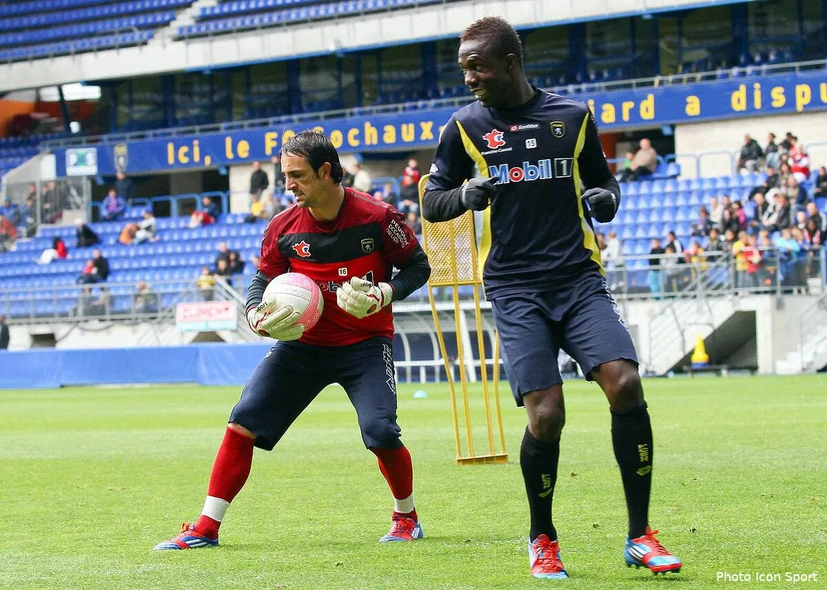 l om devra cravacher pour avoir maiga iconsport con 160512 01 1835915