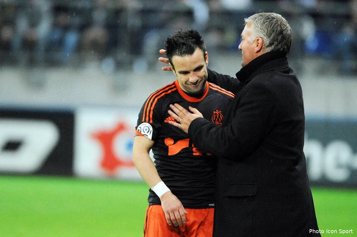 l om et les bleus deschamps ne va pas tout melanger avec valbuena iconsport pet 200512 05 2339496