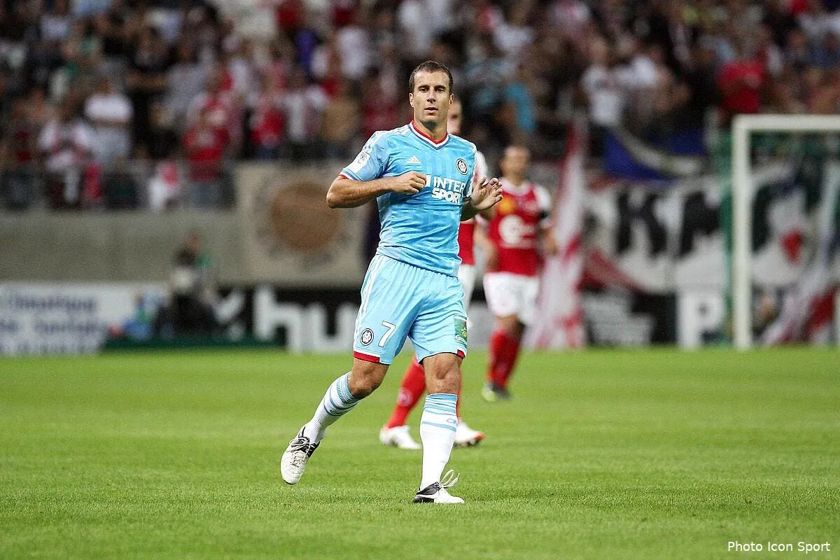 l om et ses supporters c est de nouveau le grand amour iconsport mrv 120812 701 0739735