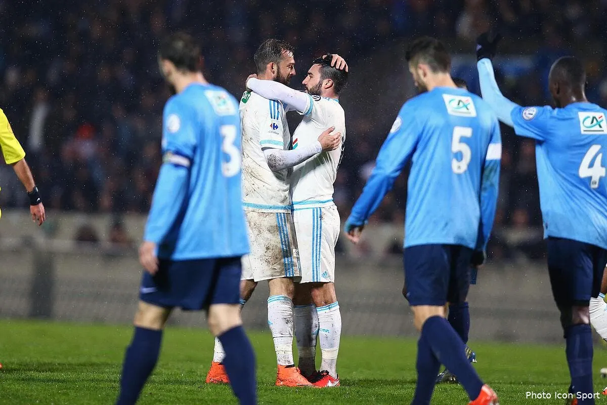 l om fait l essentiel contre trelissac et file en 1 4 iconsport blo 110216 01 08133274