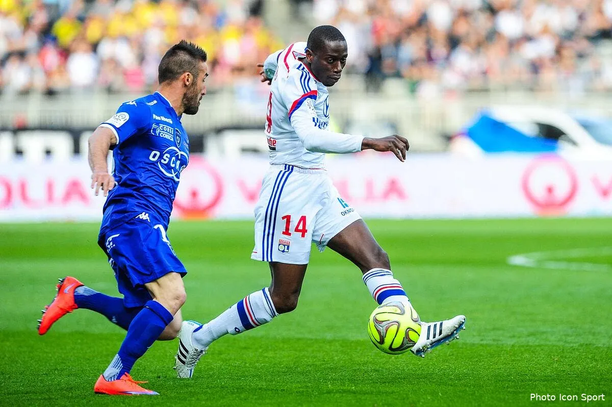 l om fait la toupie avec m dabo iconsport jpt 150415 09 55115395