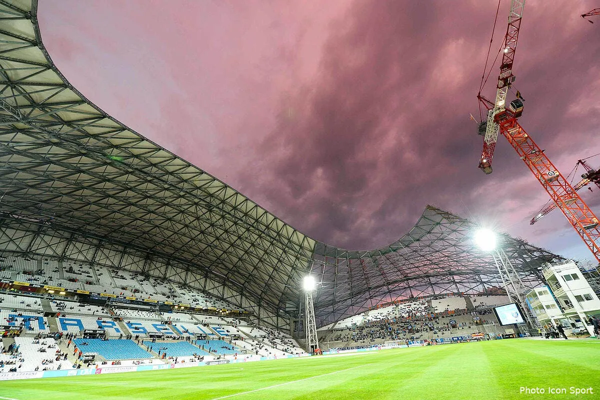 l om imite l ol et s offre un renfort a 100 000 euros iconsport por 061013 88 4573041