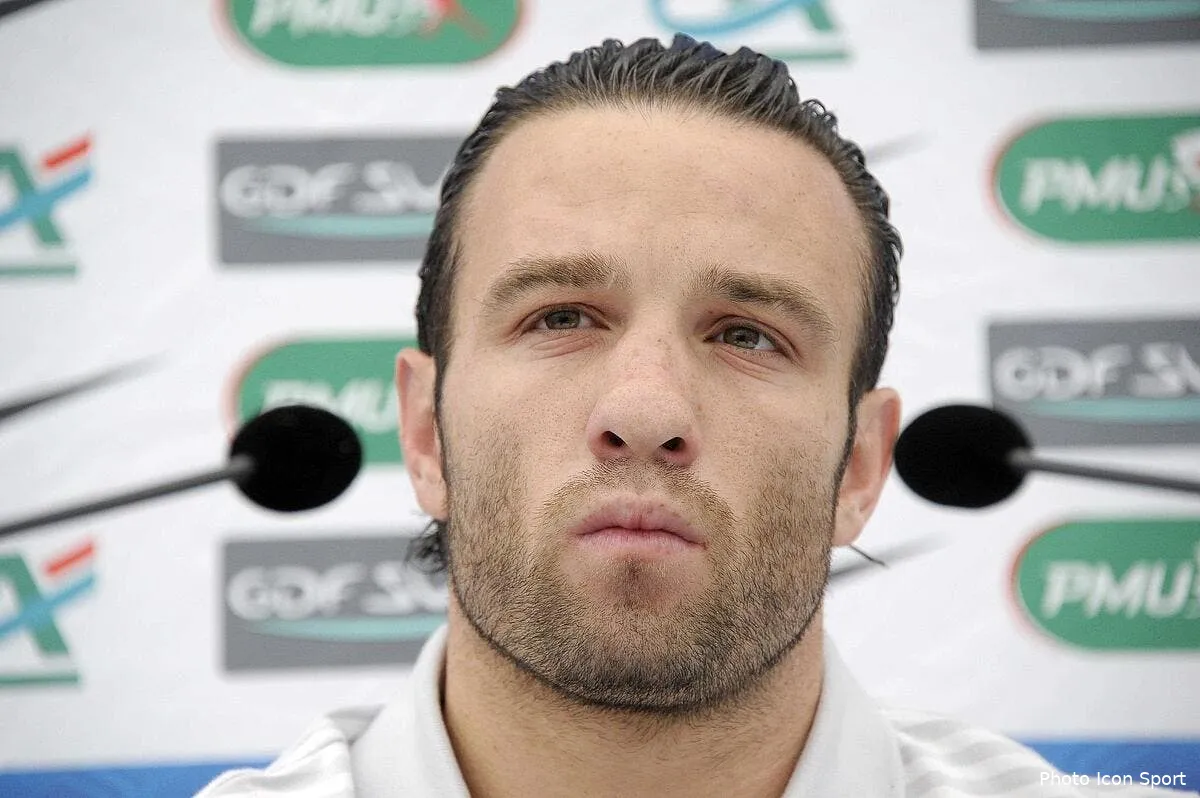 l om inquiete beaucoup valbuena iconsport per 300511 31 1120143