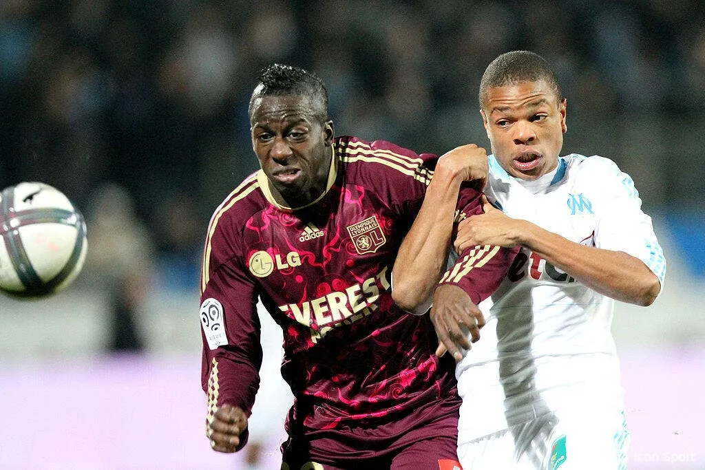 l om met aussi l ol dans la course au titre 70058 17972