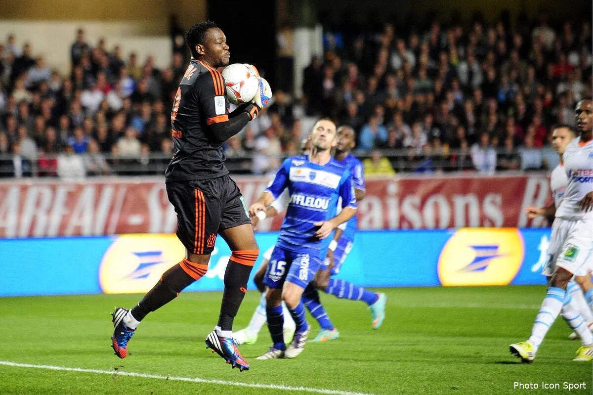 l om n est pas en mode panique en ligue 1 assure mandanda iconsport noe 211012 33 6441439