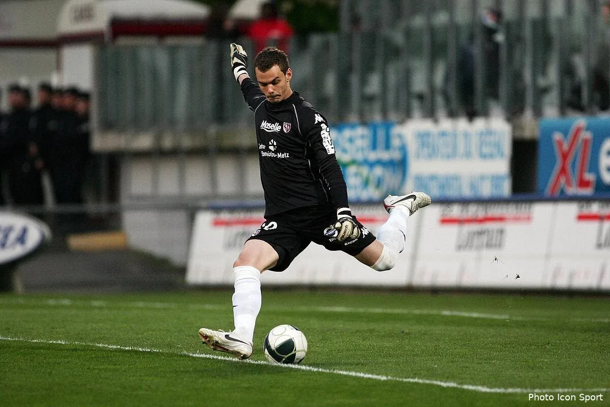 l om passe a delle pour seconder mandanda iconsport mrv 150411 05 1420343