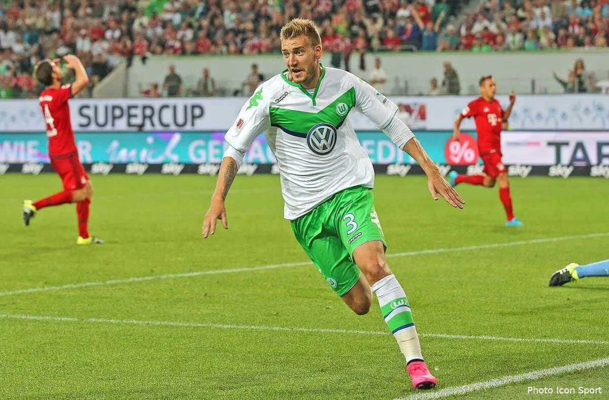 l om pense a un ancien buteur d arsenal mais chut bendtner119179