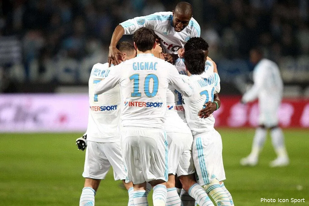 l om recherche officiellement un buteur au mercato 69881 17821