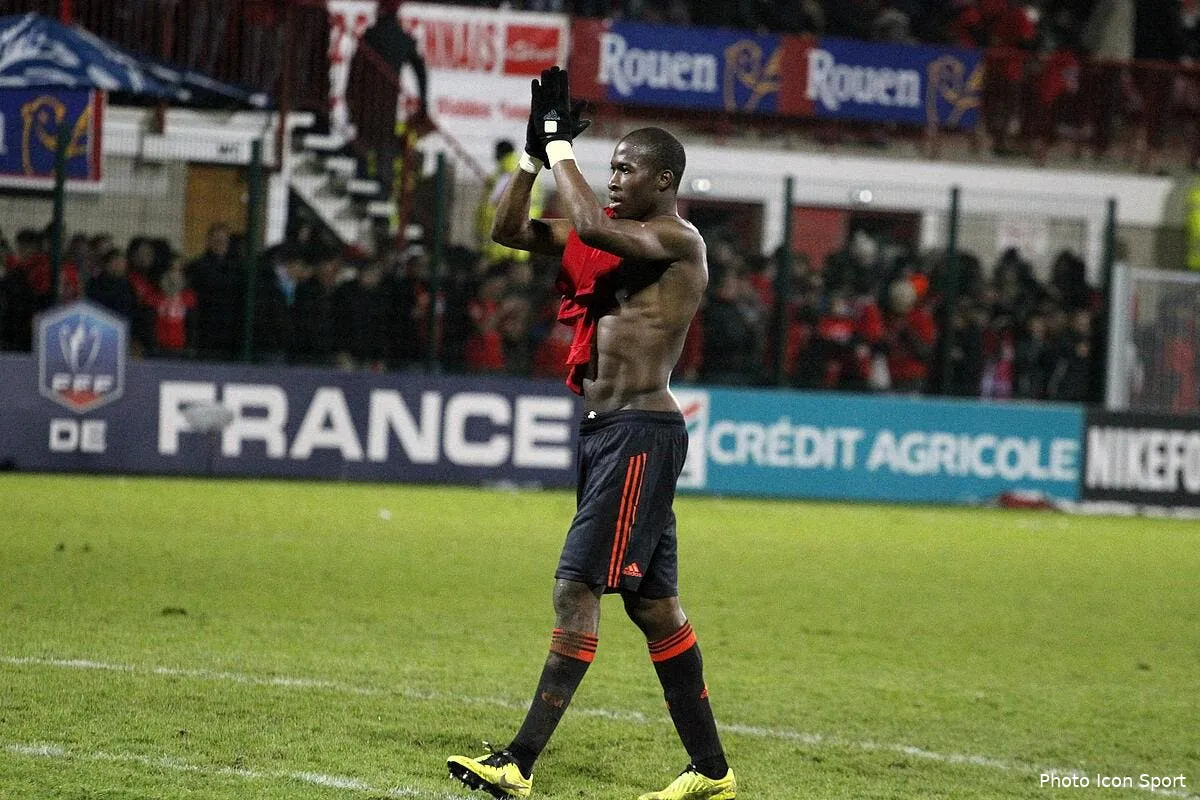 l om repousse une offre anglaise pour fanni iconsport fid 300113 08 3448973