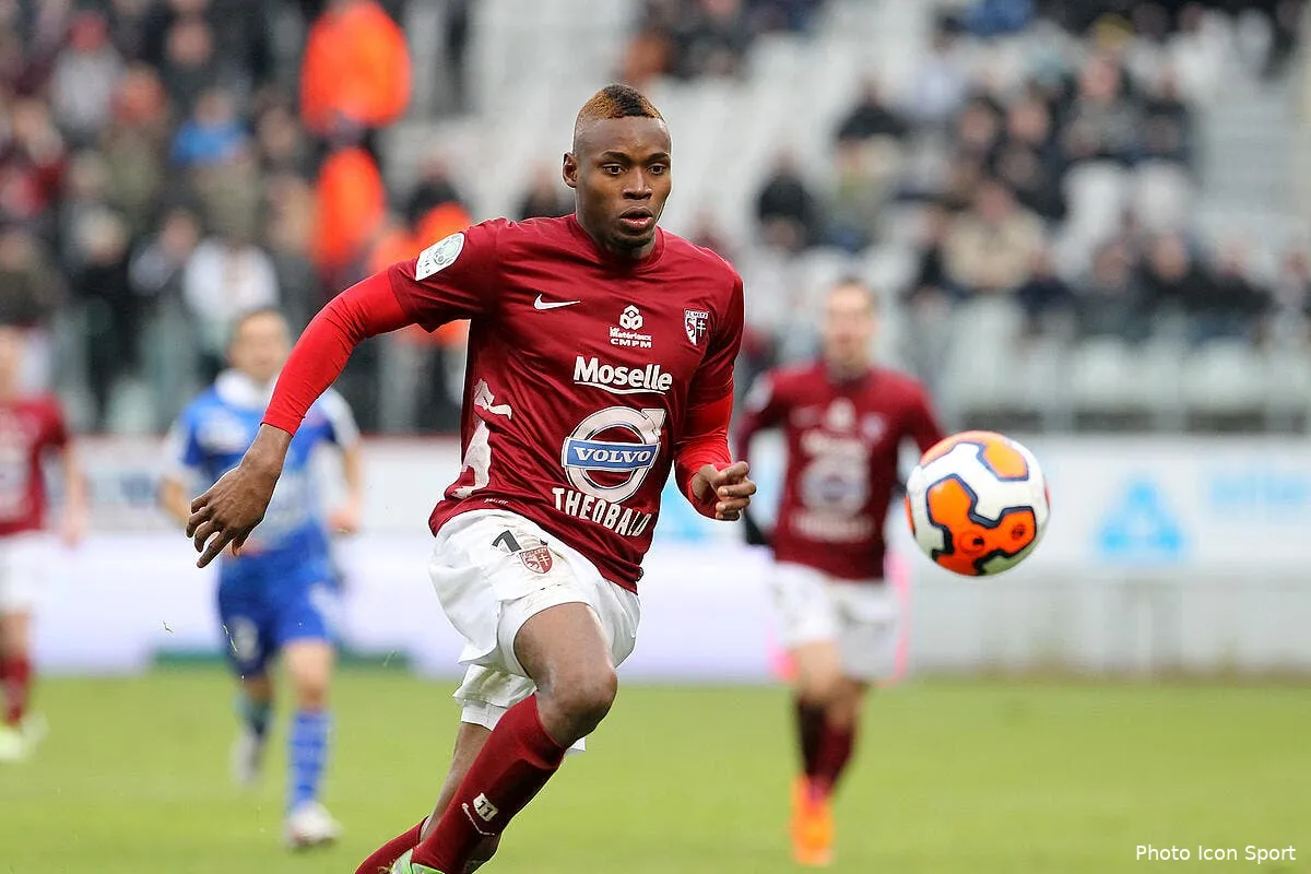 l om vise le hoarau messin de ligue 2 en janvier iconsport mrv 211213 08 0672745