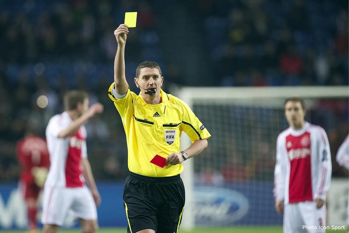 l uefa veut mettre fin aux cartons volontaires iconsport ora 231110 301 1320885