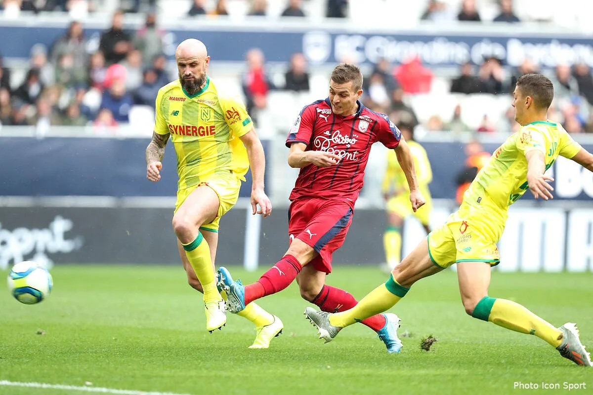 l1 2 0 bordeaux s offre nantes mais perd deux joueurs icon blo 031119 01 11269051