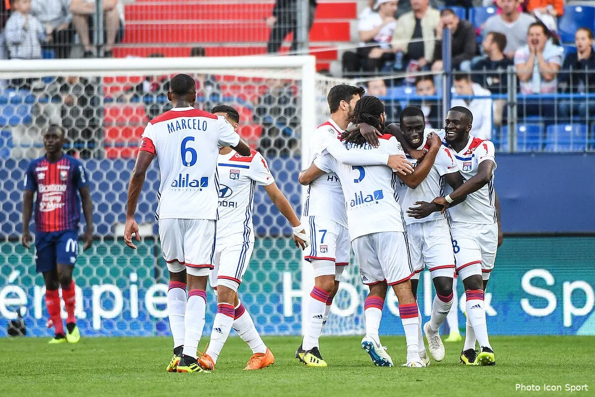 l1 gregory schneider s inquiete pour l ol devant la force de l om icon dib 150918 11 22230841