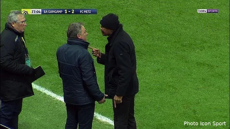 l1 kombouare a deux doigts de se battre avec hantz dans le couloir dw1f25gwkaevuya211027