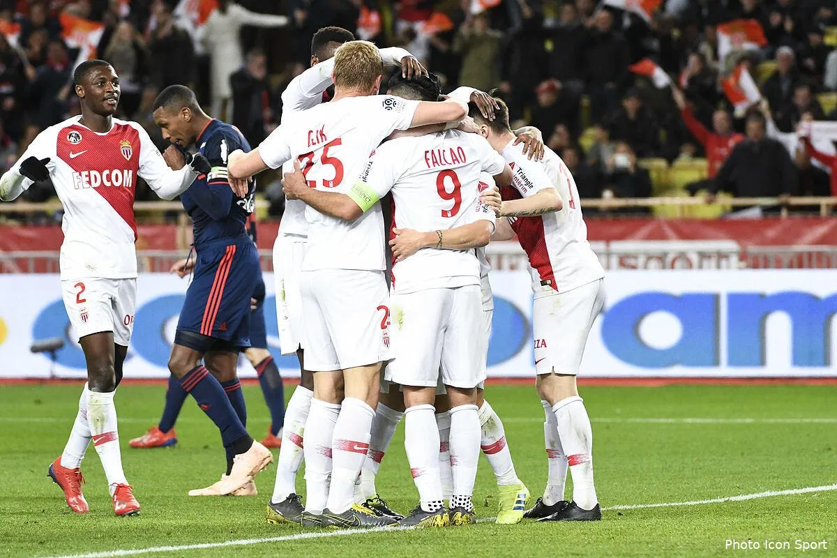 l1 l ol retombe de tres haut a monaco icon pdz 240219 93 03246023