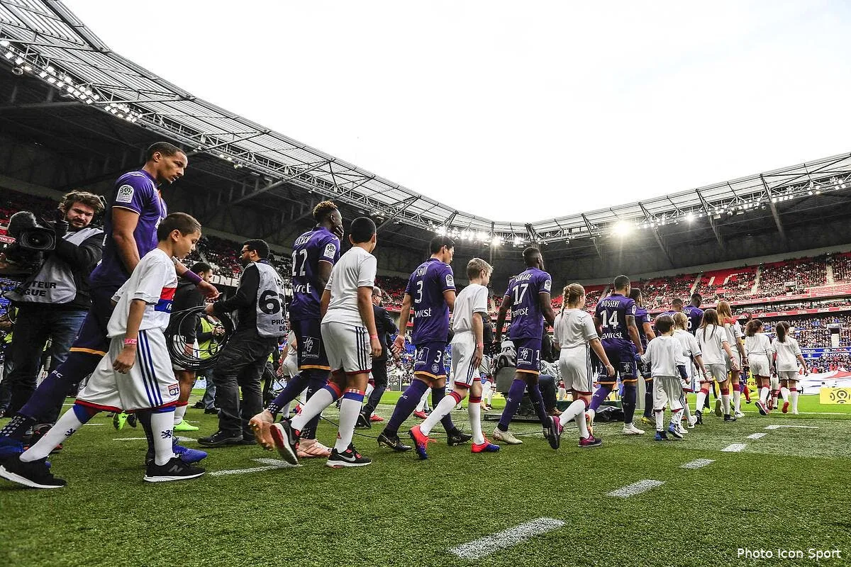 l1 la guerre des classements l ol et aulas en premiere ligne icon bia 030319 14 54283447