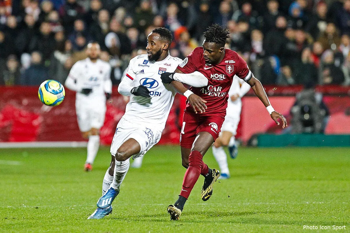 l1 la var c est un cauchemar les arbitres accuses icon metz lyon suite 065279097