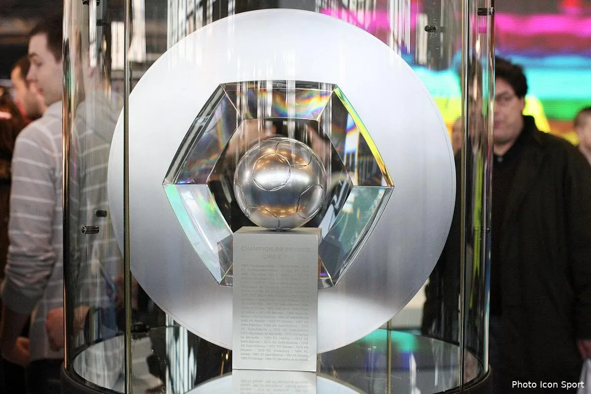 l1 le championnat c est fini il lance un appel aux 20 clubs icon oap 070309 20 20282755