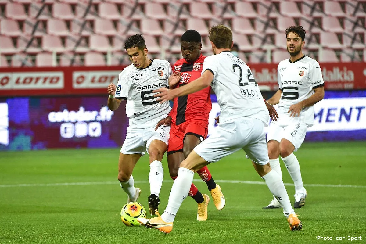 l1 le leader rennais laisse des plumes chez la lanterne rouge icon dsc 1215296929