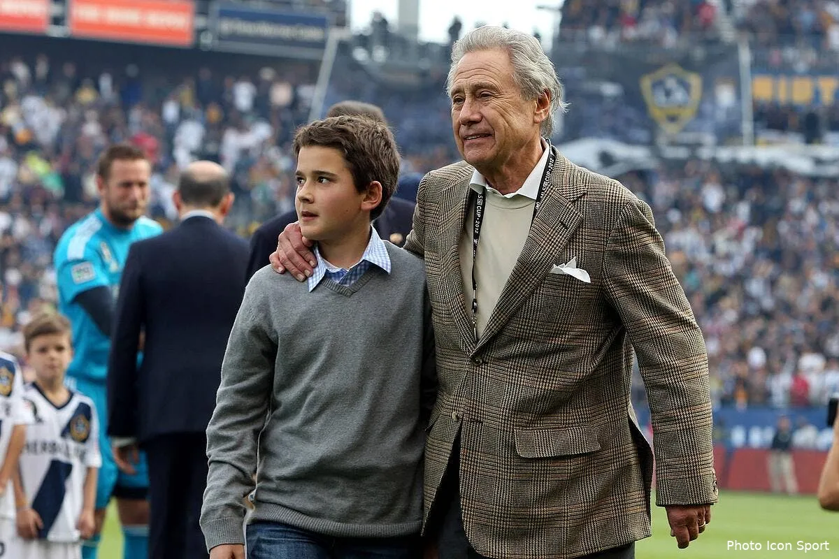 l1 le patron des lakers et roi du show business pense a bordeaux iconsport pho 021212 95 03213505