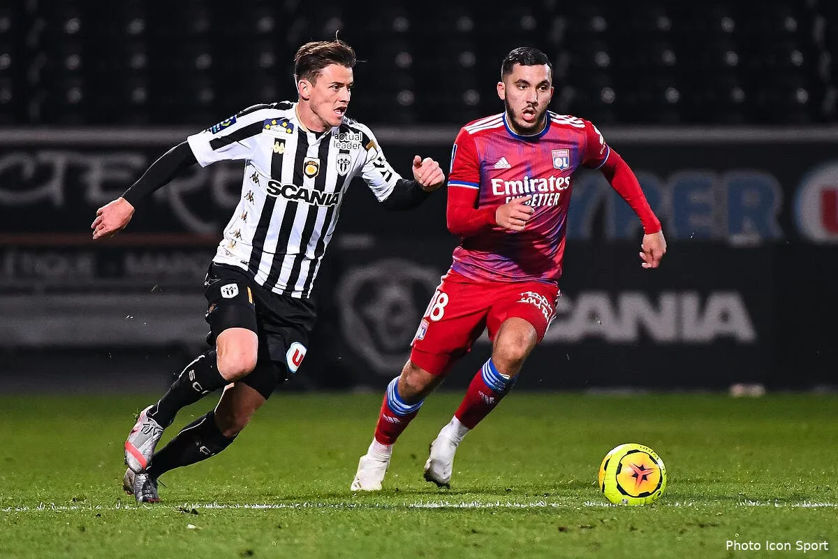 l1 lyon s arrache et devient le nouveau dauphin du psg icon bap 221120 93 057 299919